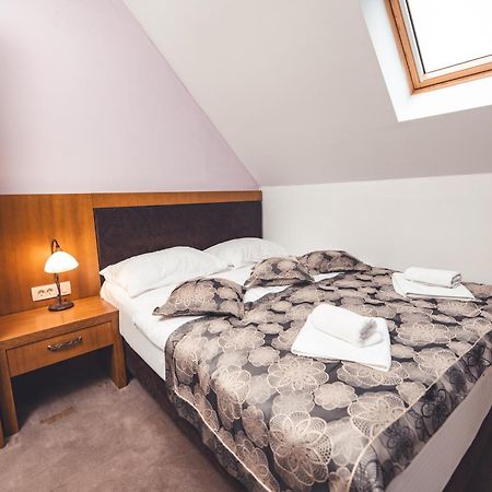 Etno Selo Stanisici Hotel Leonida Dijelovi Экстерьер фото