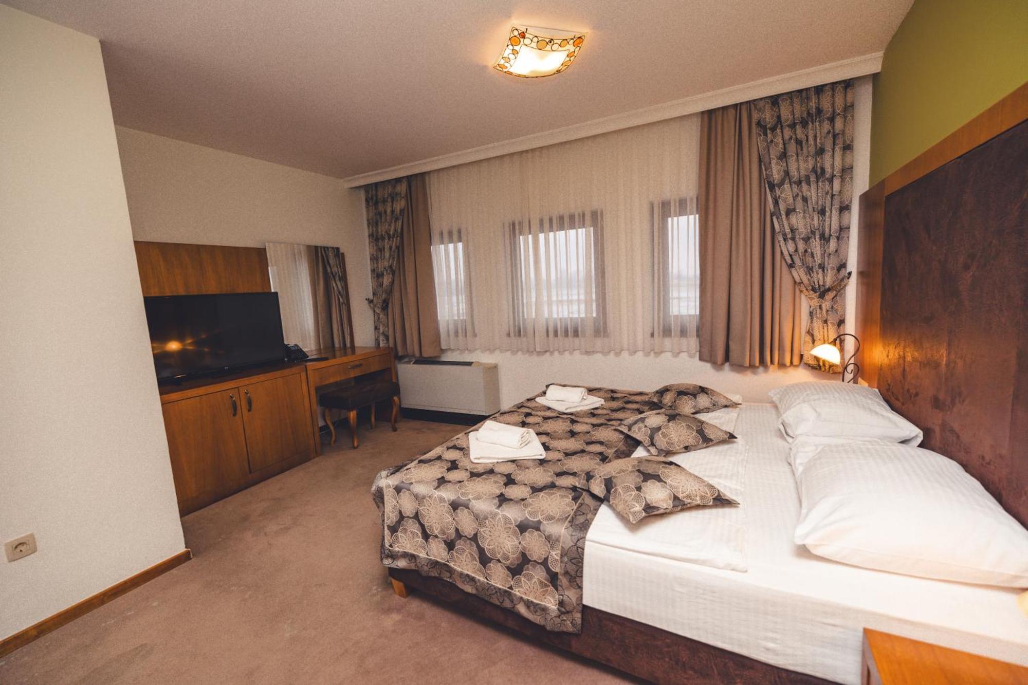 Etno Selo Stanisici Hotel Leonida Dijelovi Экстерьер фото