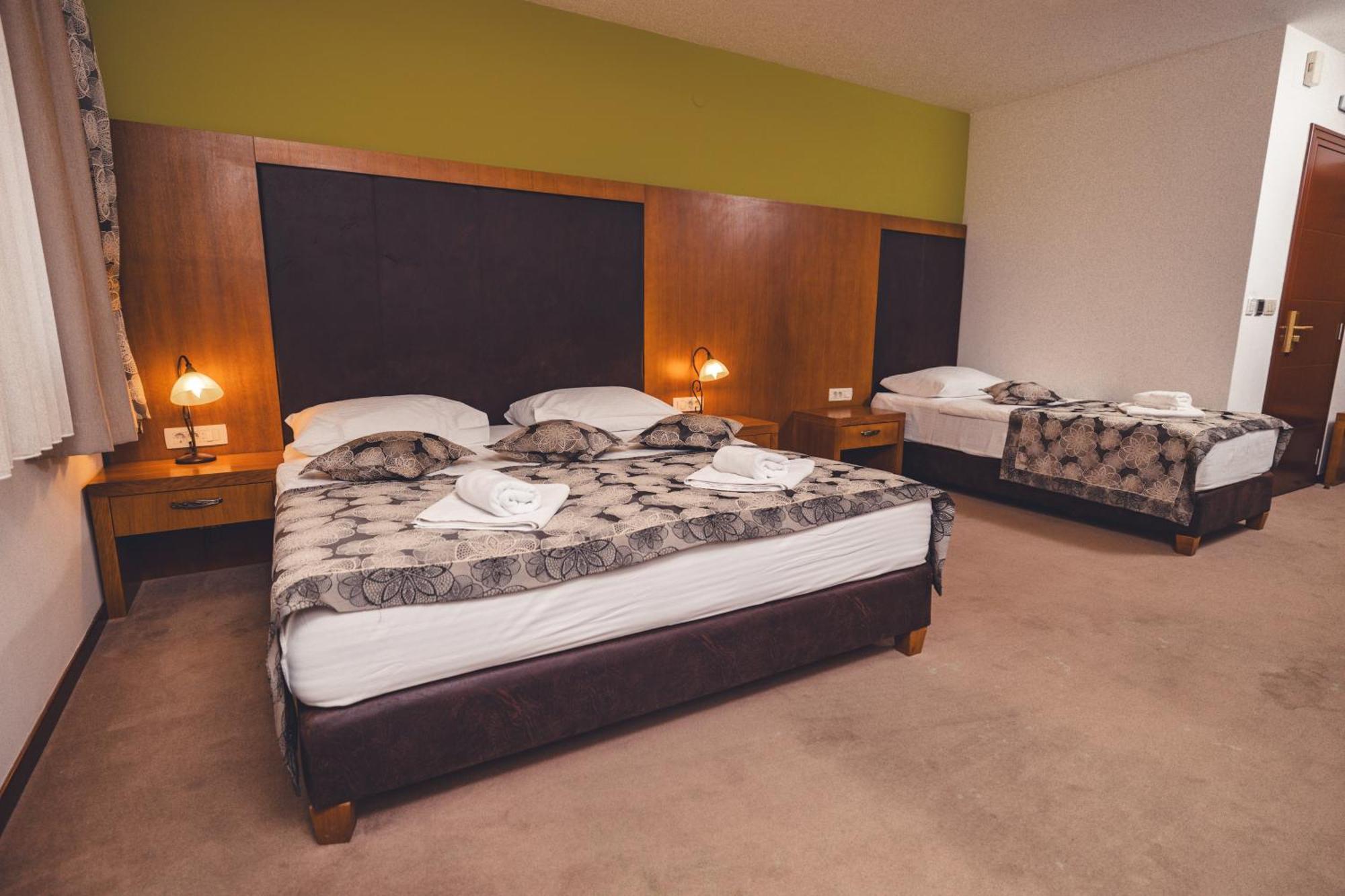Etno Selo Stanisici Hotel Leonida Dijelovi Экстерьер фото