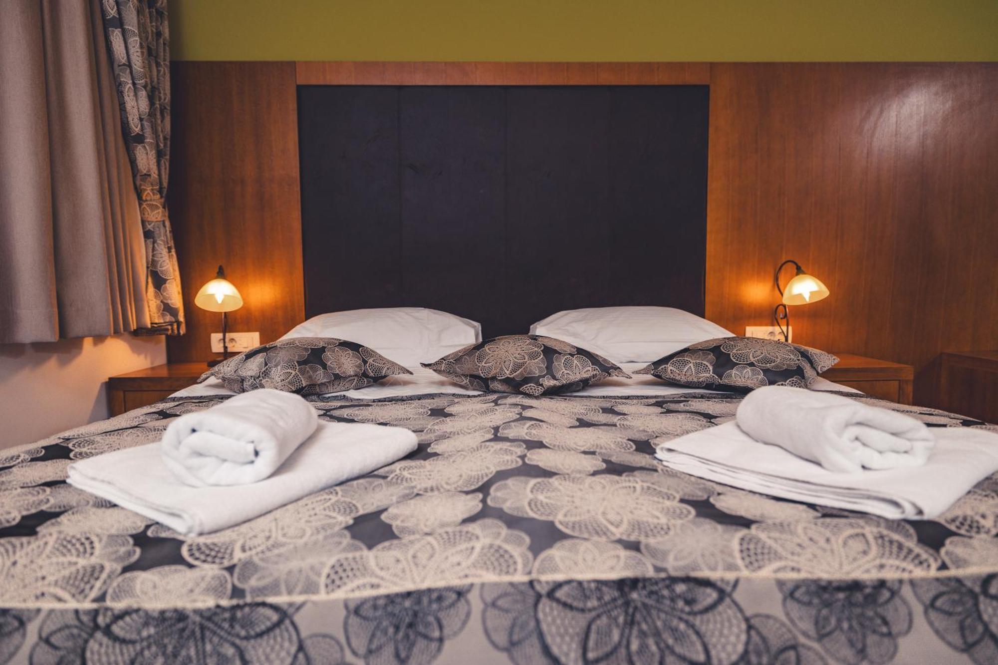 Etno Selo Stanisici Hotel Leonida Dijelovi Экстерьер фото