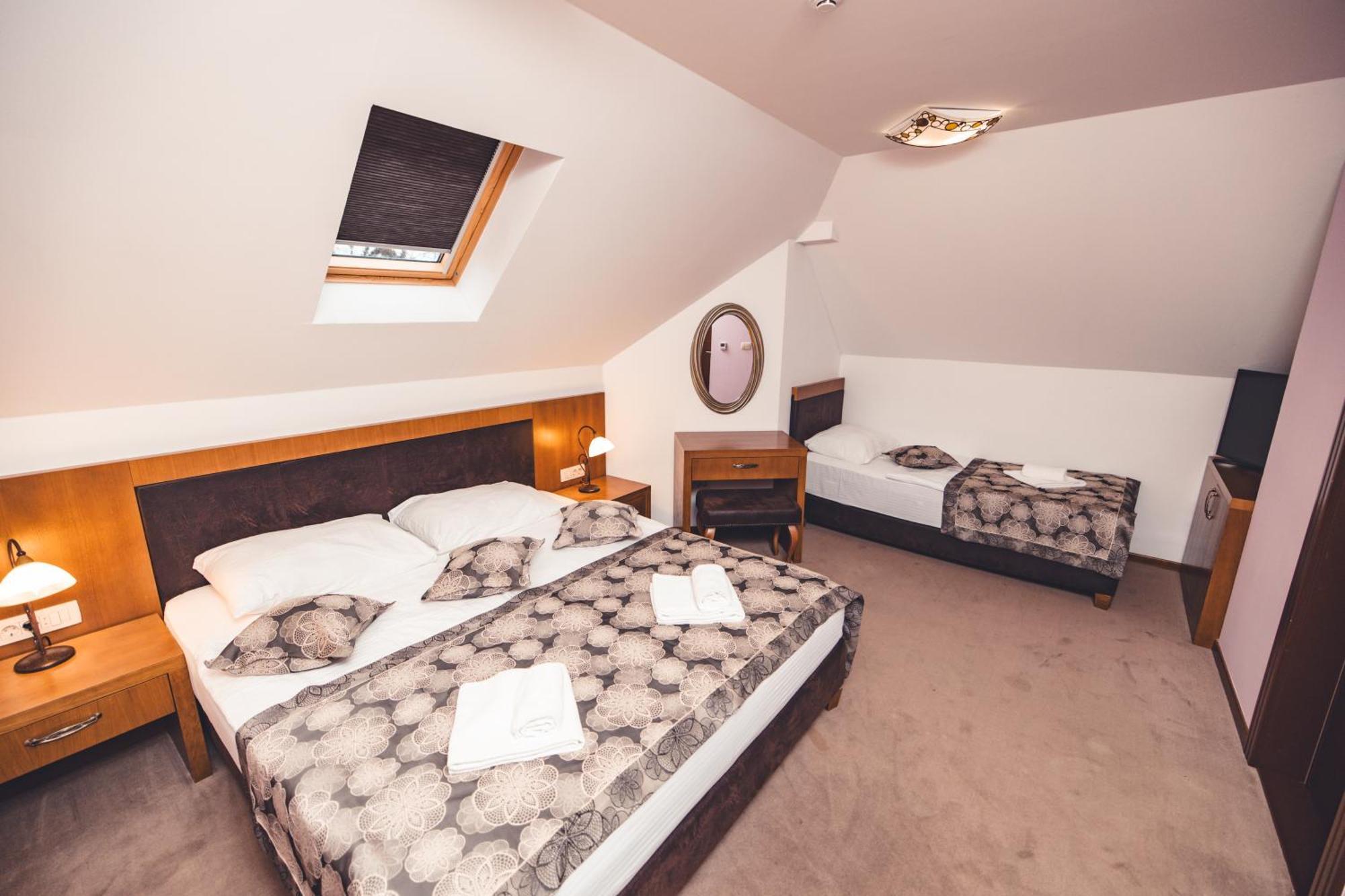 Etno Selo Stanisici Hotel Leonida Dijelovi Экстерьер фото