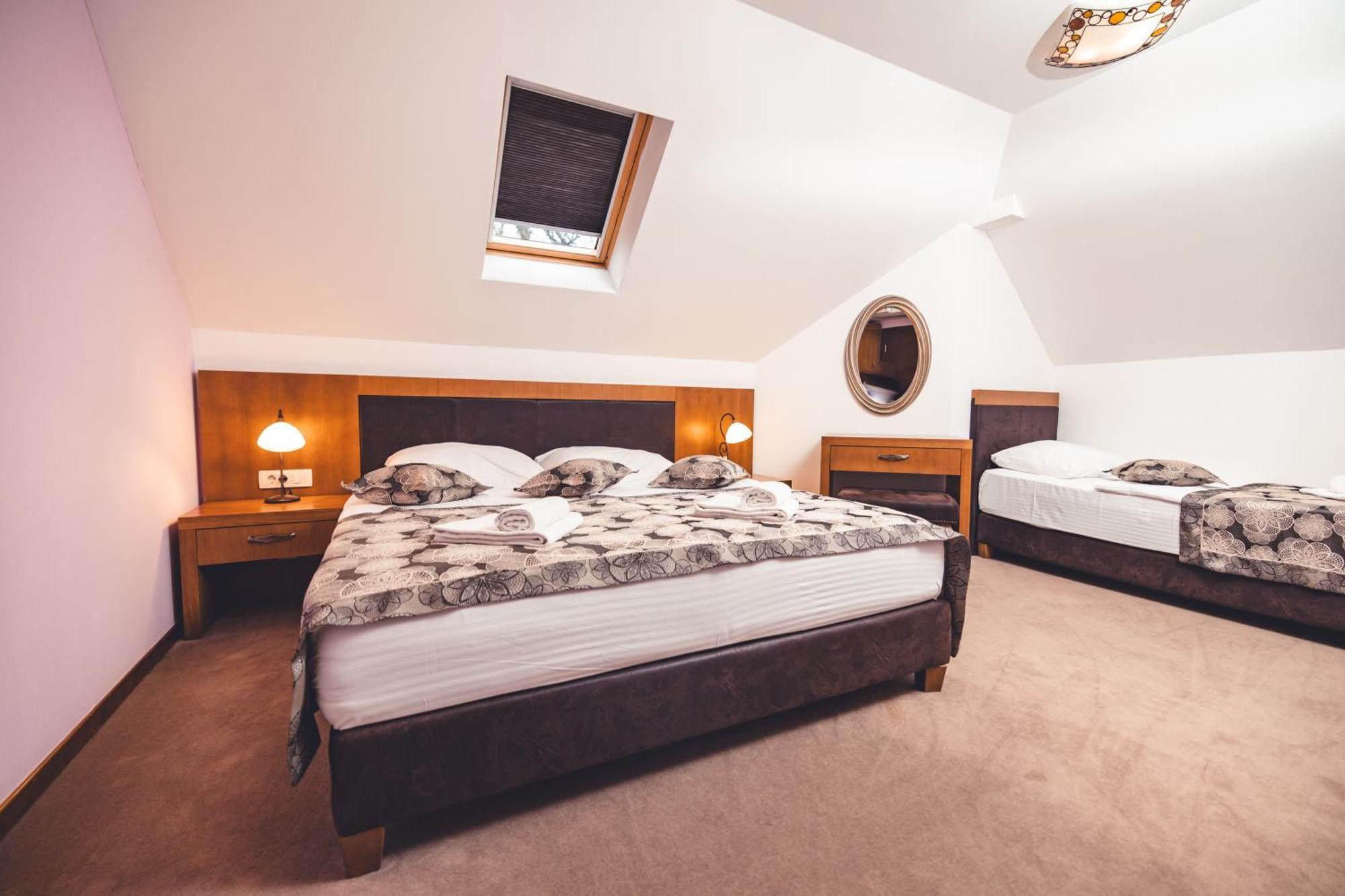Etno Selo Stanisici Hotel Leonida Dijelovi Экстерьер фото