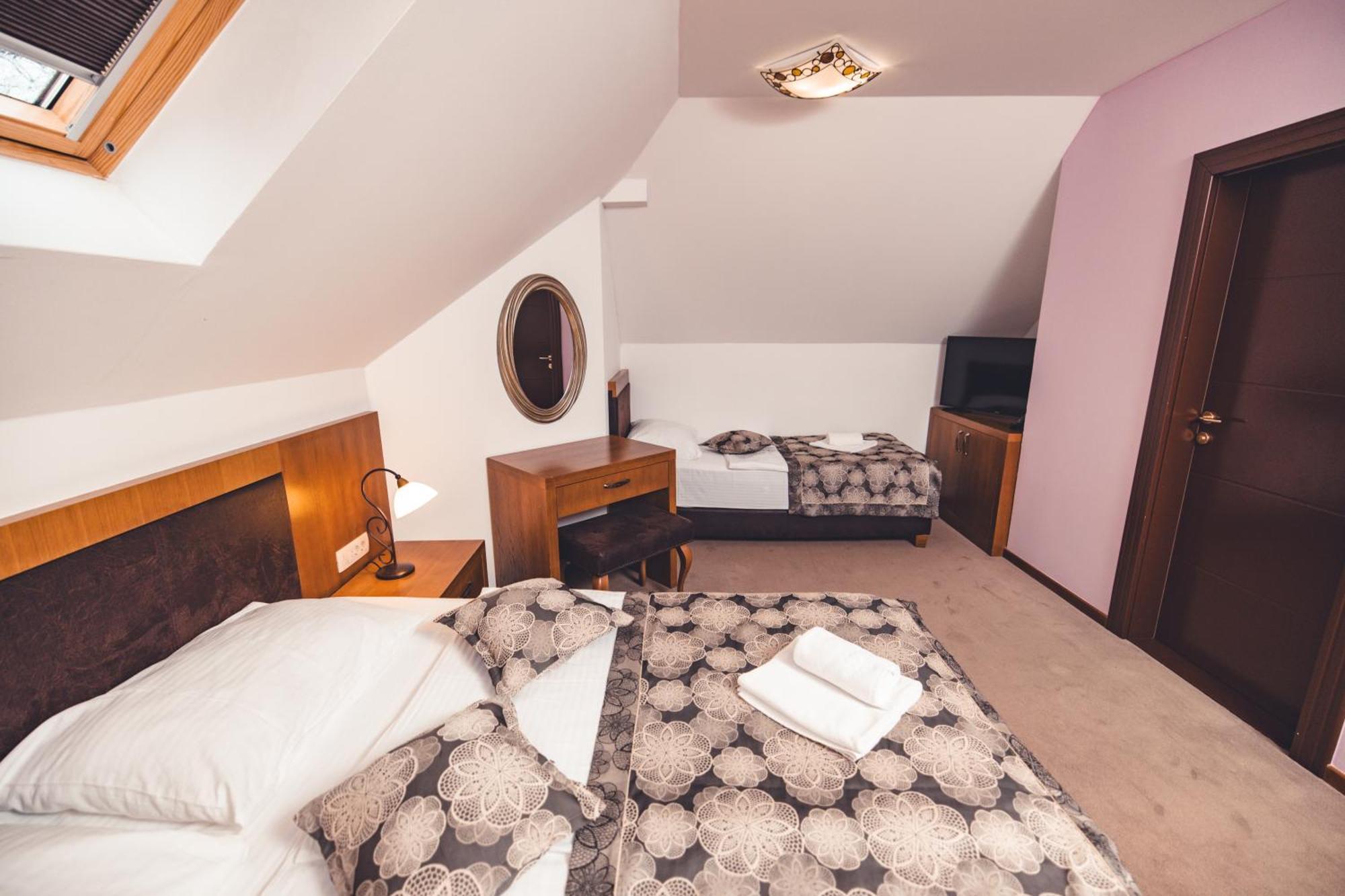 Etno Selo Stanisici Hotel Leonida Dijelovi Экстерьер фото