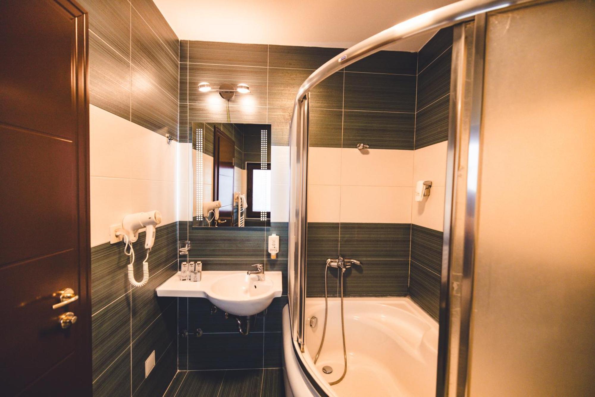 Etno Selo Stanisici Hotel Leonida Dijelovi Экстерьер фото