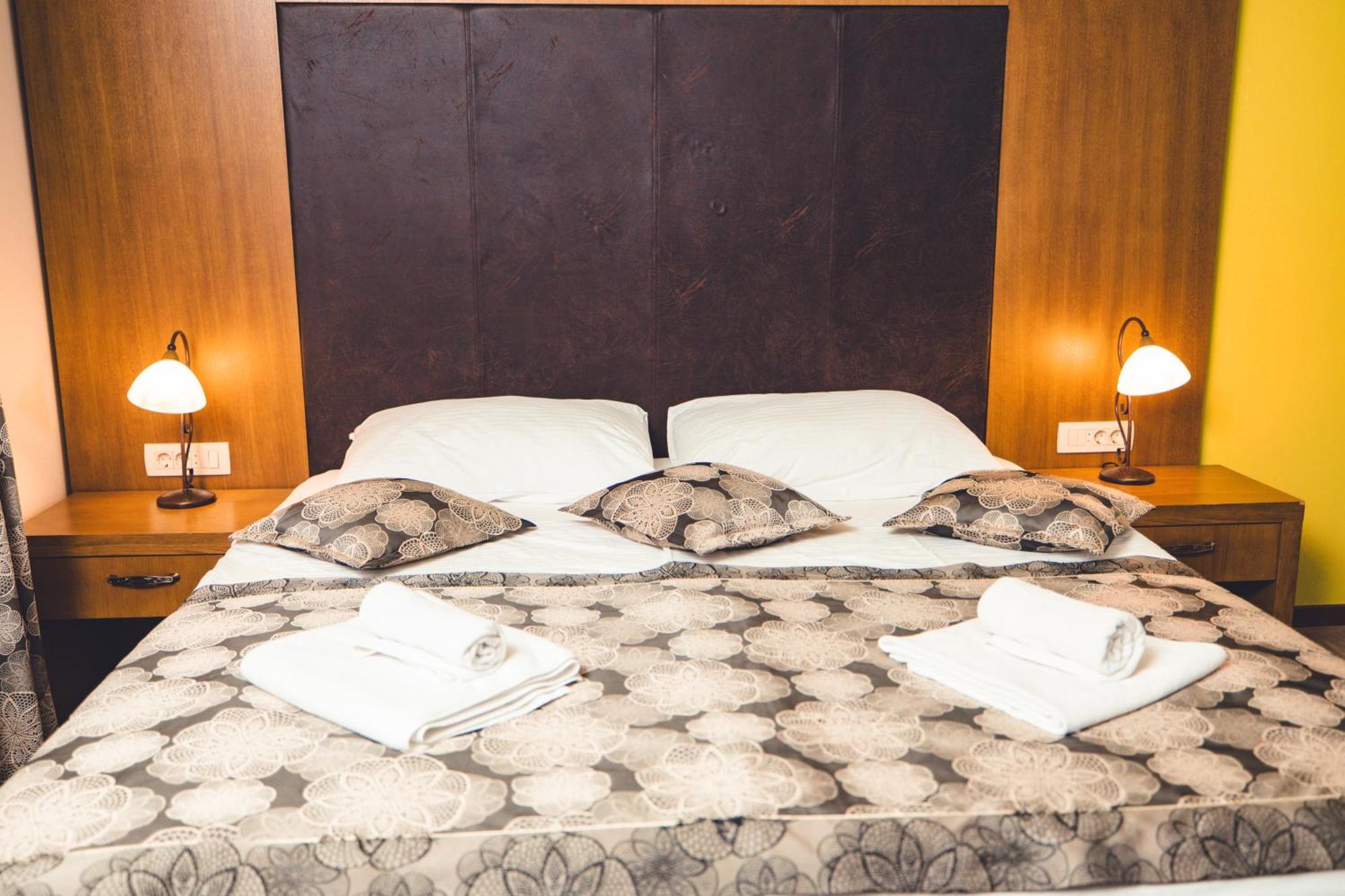 Etno Selo Stanisici Hotel Leonida Dijelovi Экстерьер фото