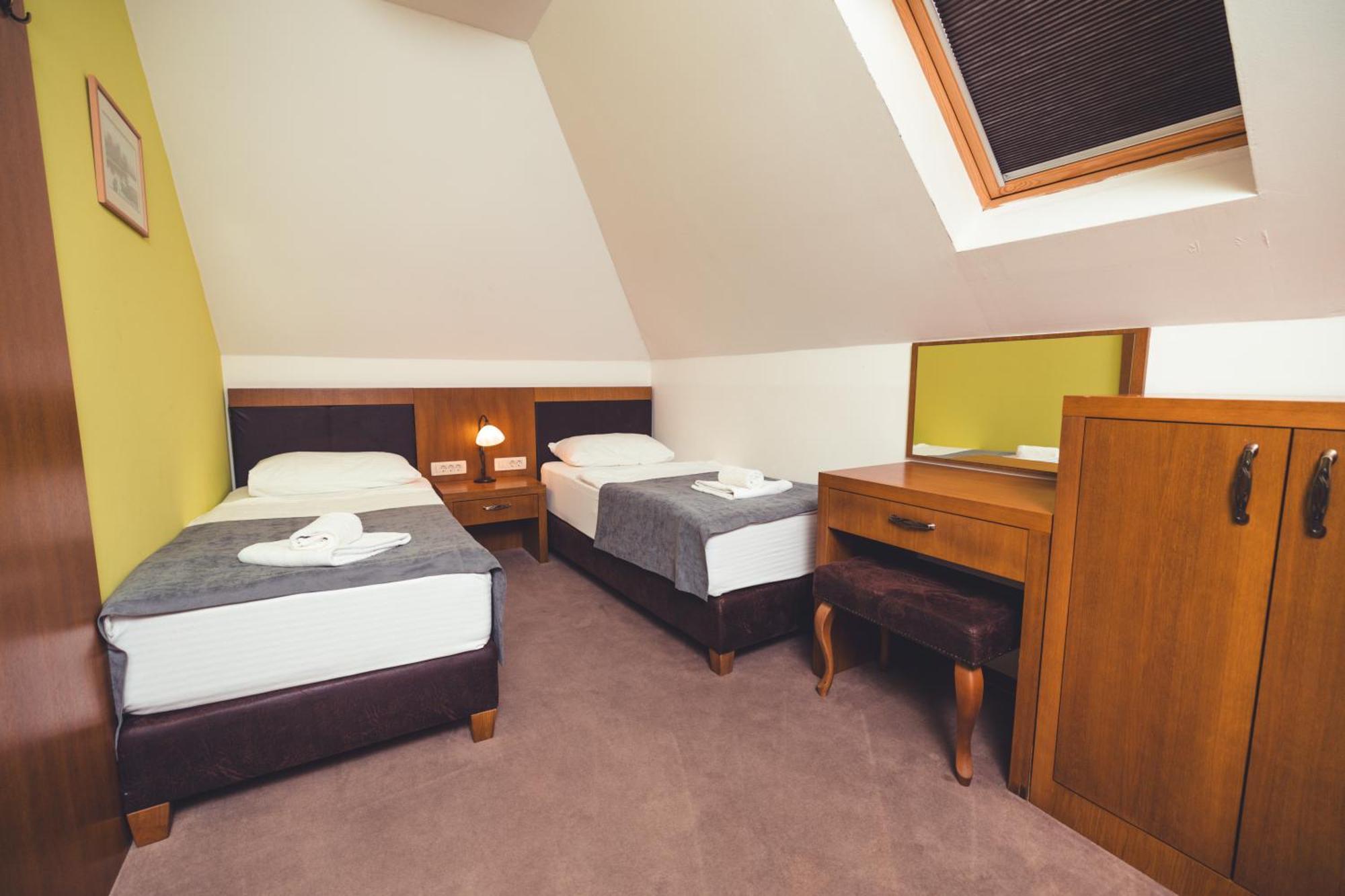 Etno Selo Stanisici Hotel Leonida Dijelovi Экстерьер фото