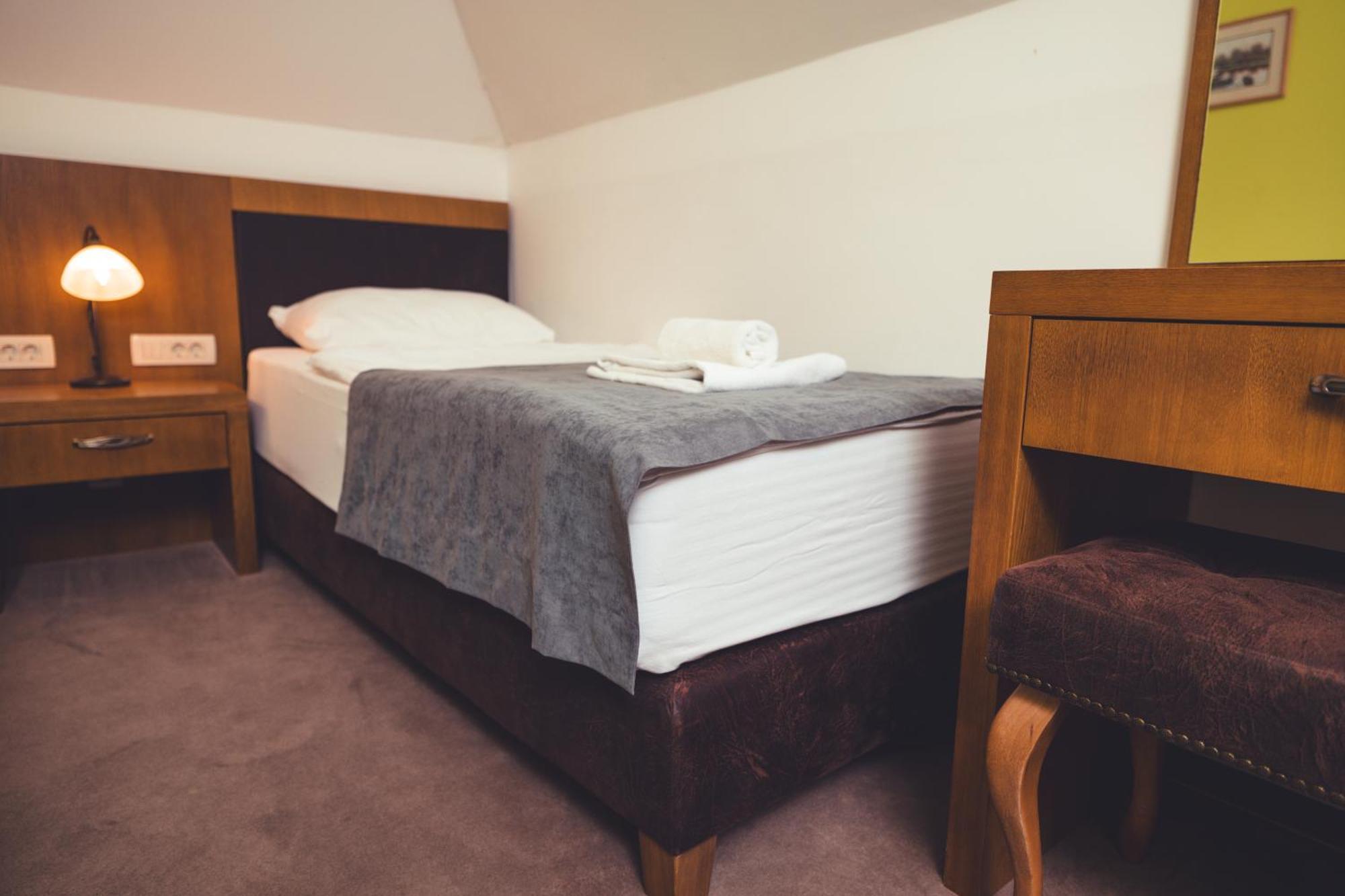 Etno Selo Stanisici Hotel Leonida Dijelovi Экстерьер фото