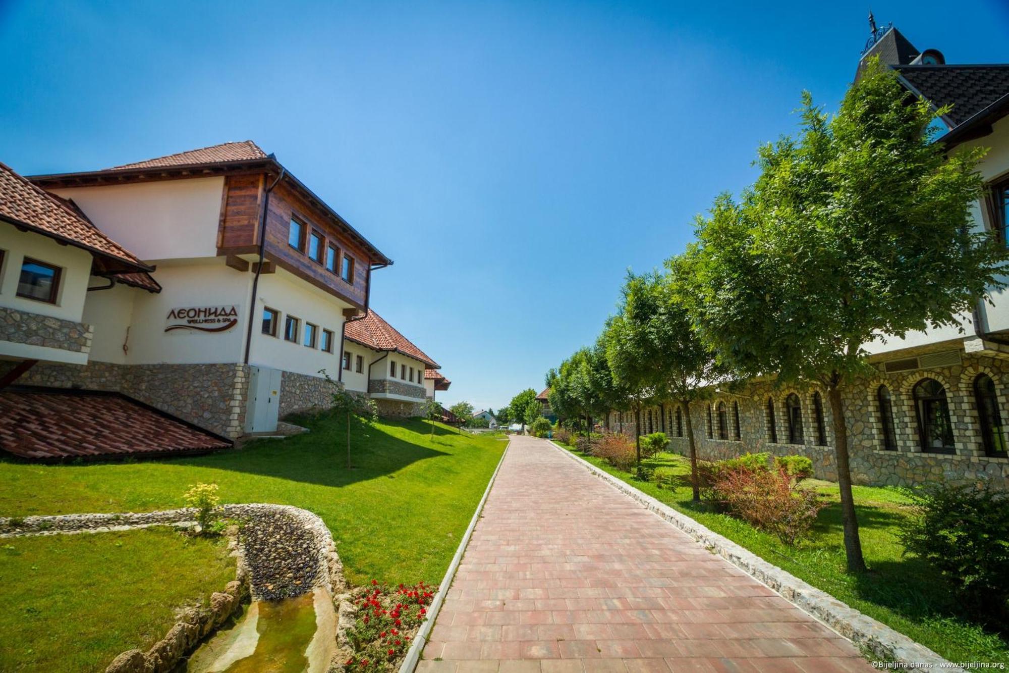 Etno Selo Stanisici Hotel Leonida Dijelovi Экстерьер фото